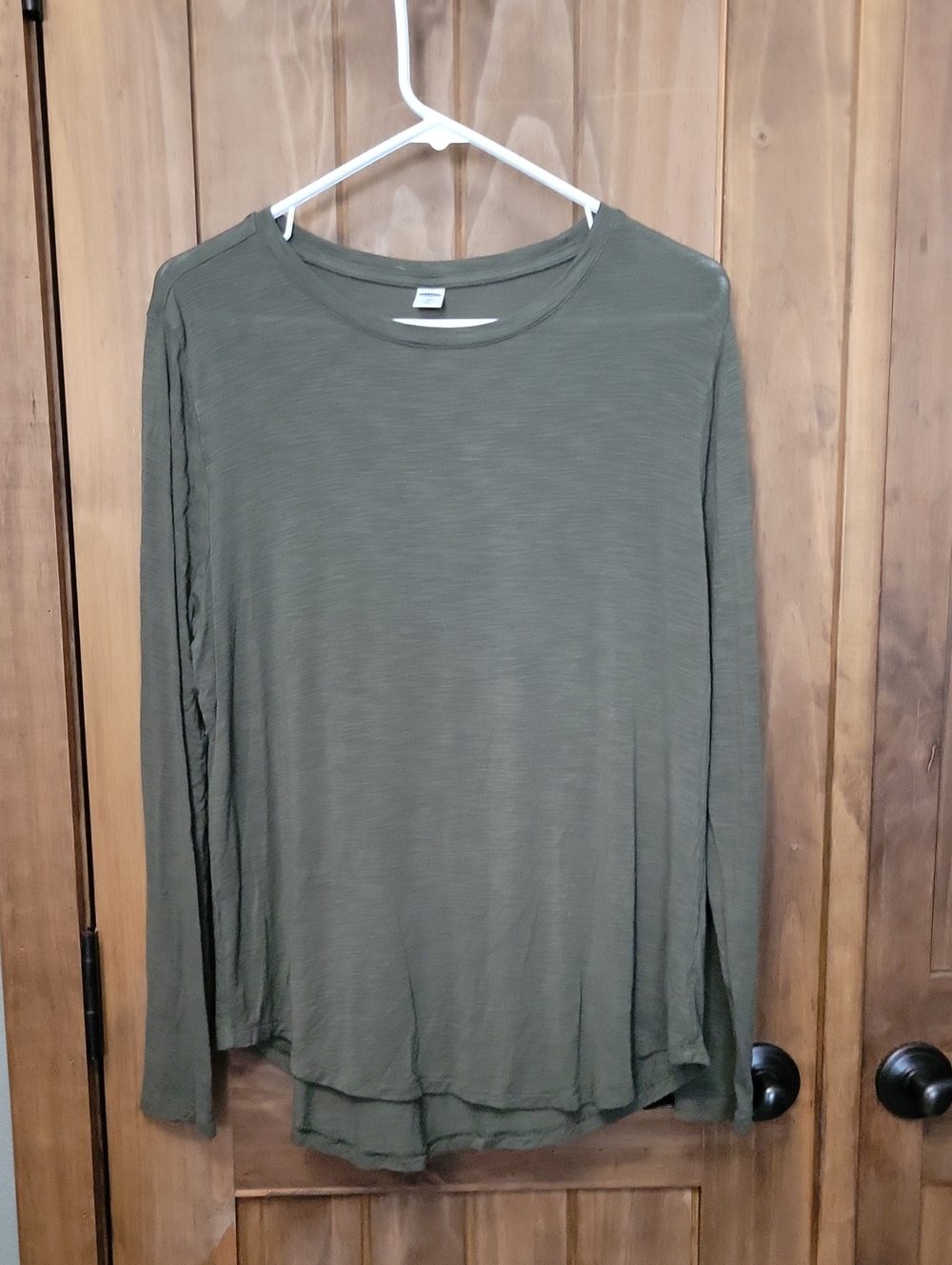 Old Navy Olive Green Long-Sleeve Crew Tee
